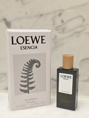🌸🌸 Loewe Esencia Miniature